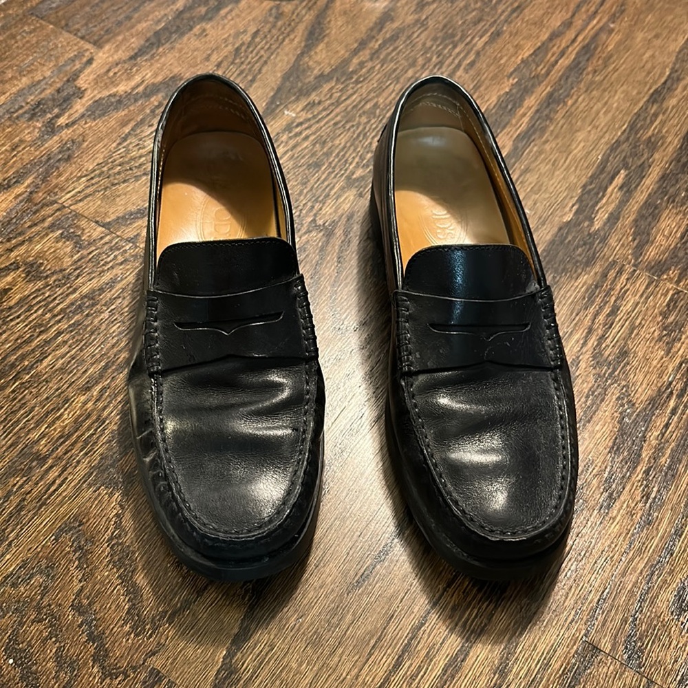 Tod's Black Leather Loafers - Size 9